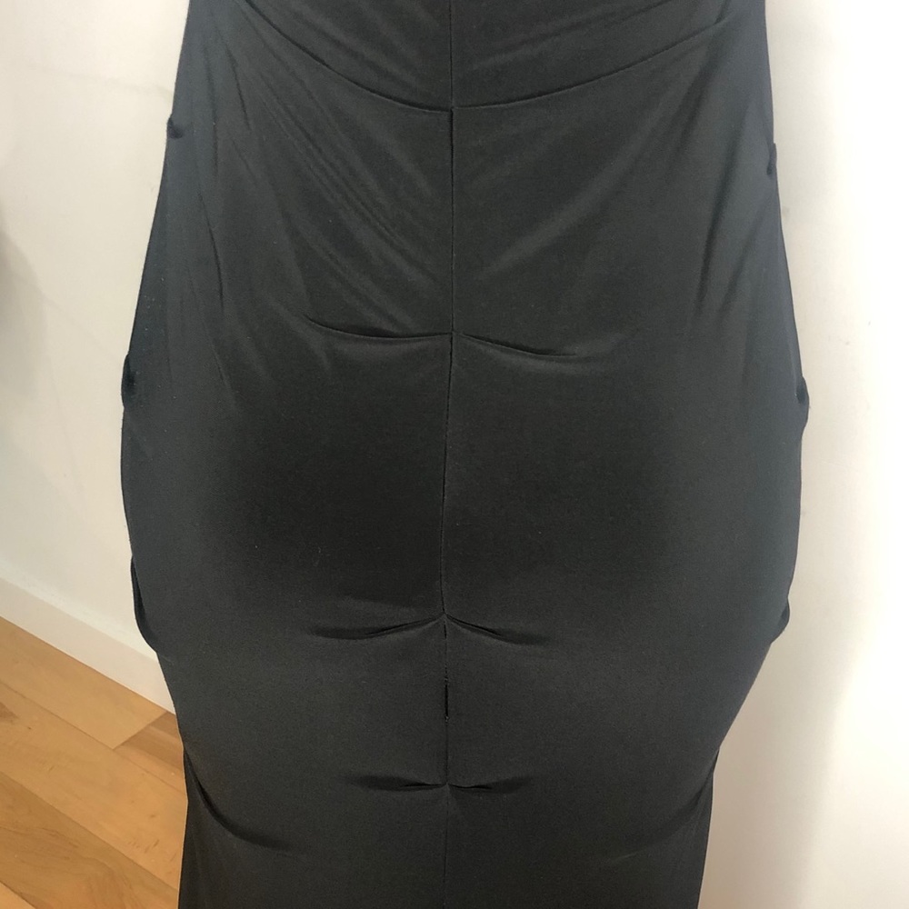 Gown - Picture 6 of 7